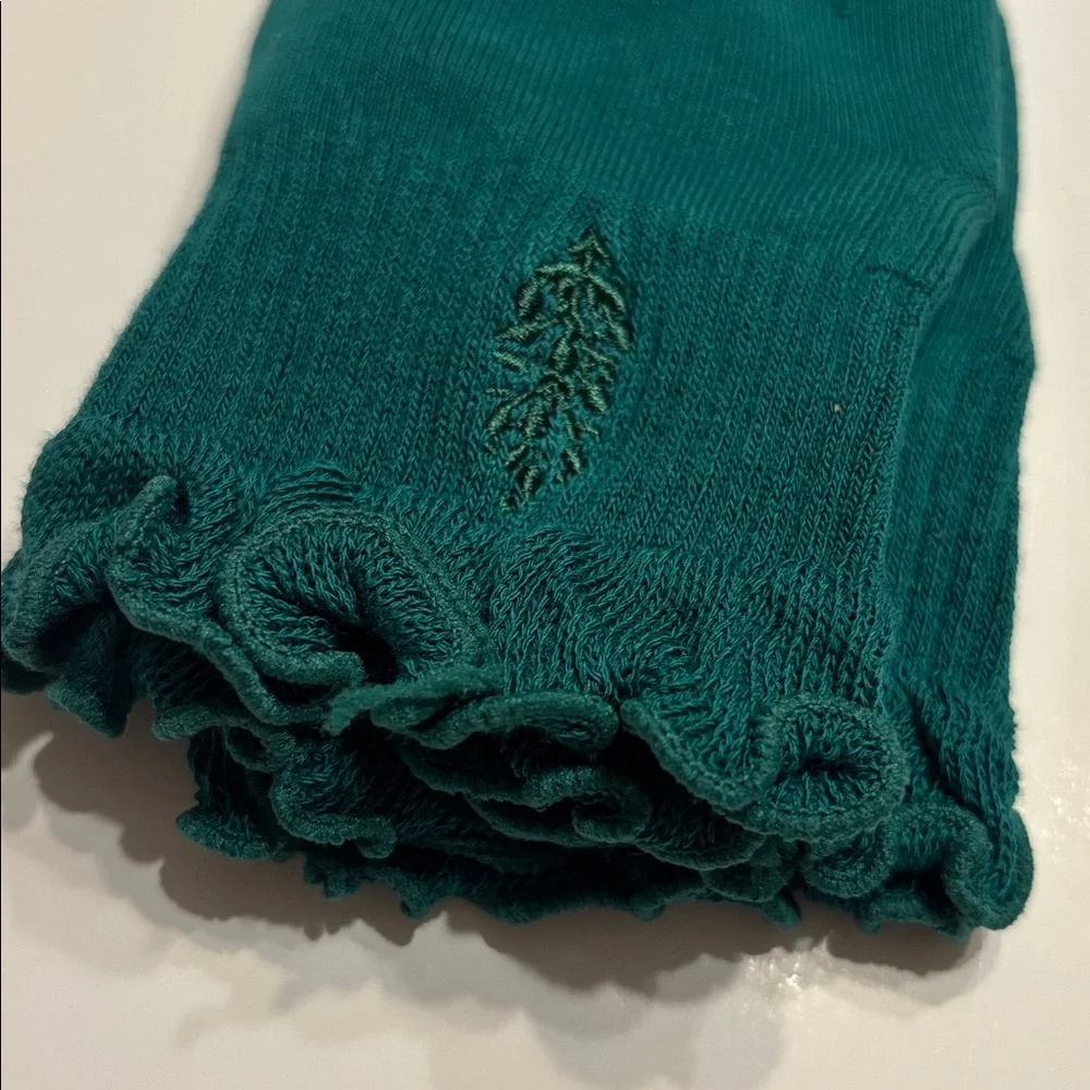 Free People x Lucky Honey Movement Classic Ruffle Sport Socks in Green